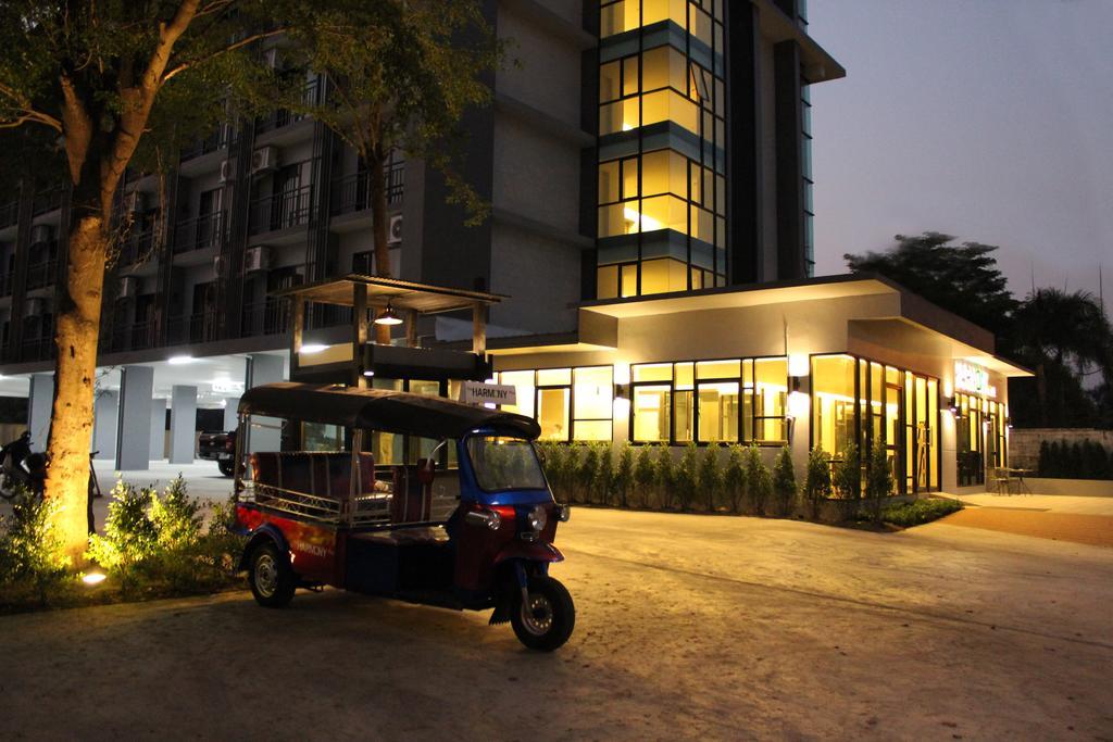 The Harmony Ville Phitsanulok Extérieur photo